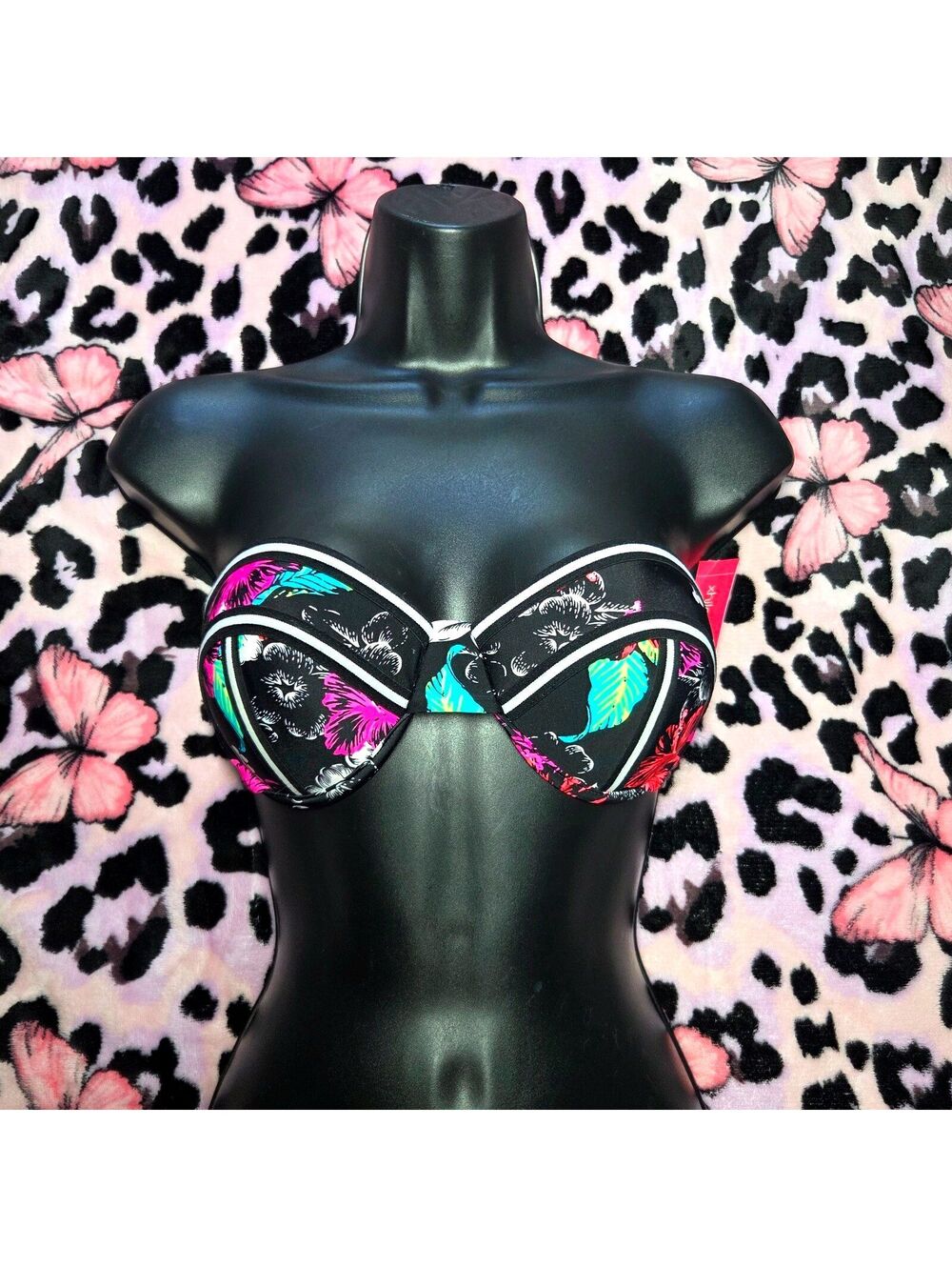 Xhilaration push up Bikini top new M